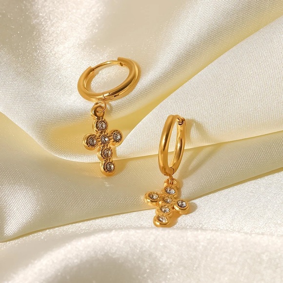 18k Gold Plated Cubic Zirconia Cross Pendant Hoop Earrings - Picture 2 of 8